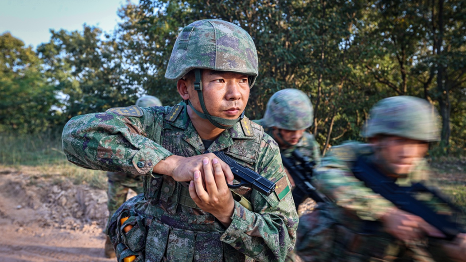 了不起的中國(guó)軍人丨二十大代表孫金龍：鉚在戰(zhàn)位做“鋼釘”，我有打贏的底氣